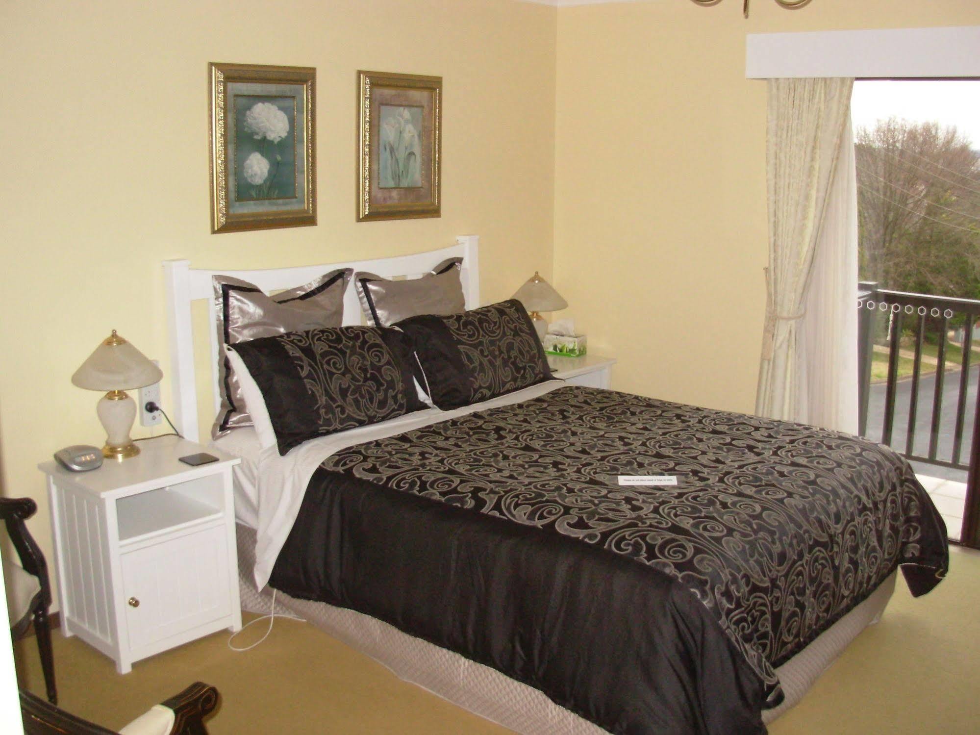Bathurst Heights Bed & Breakfast Esterno foto