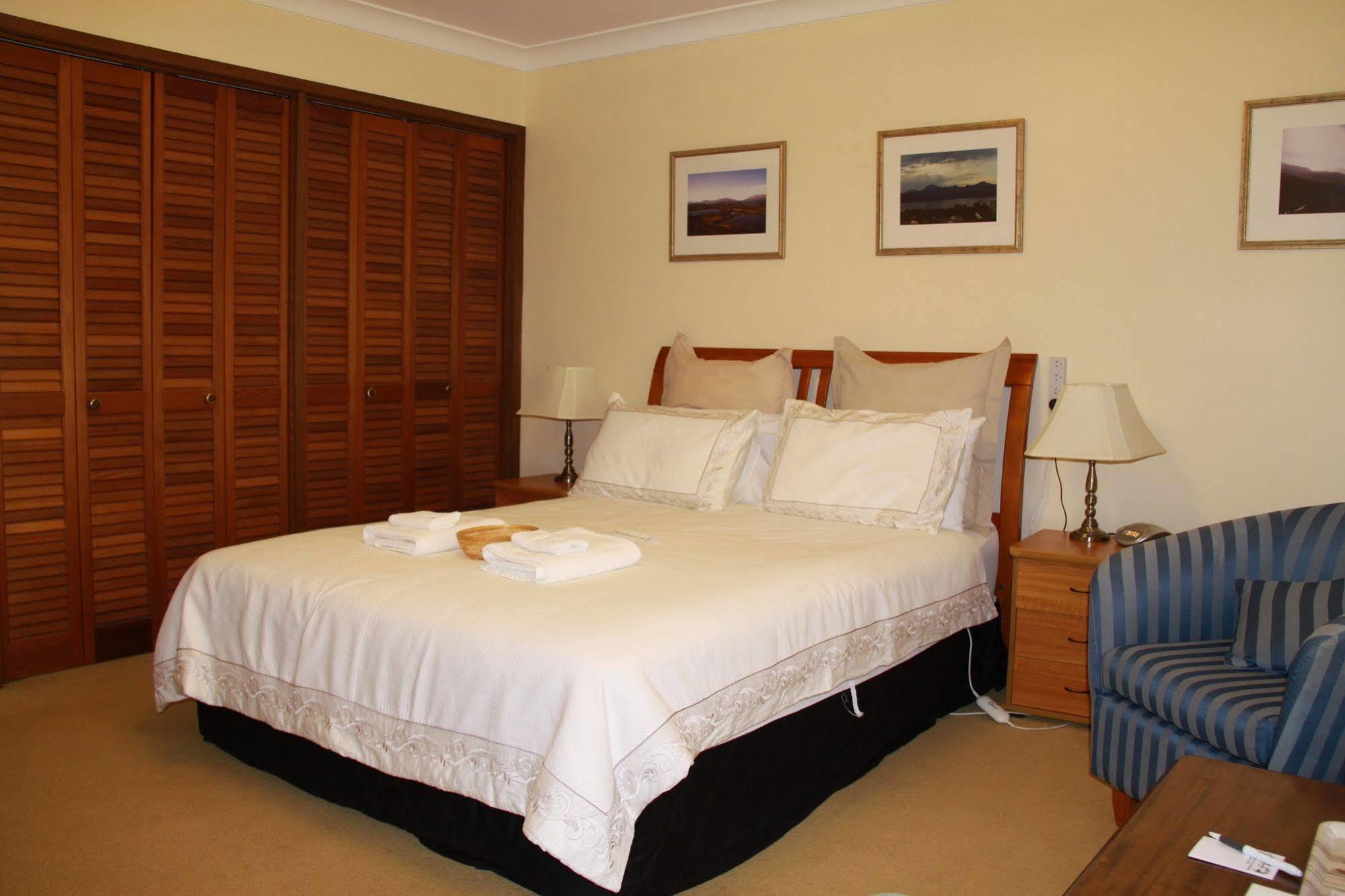 Bathurst Heights Bed & Breakfast Esterno foto